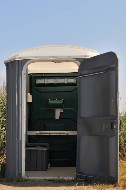 Best Construction site porta potty rental  in Roslyn Estates, NY